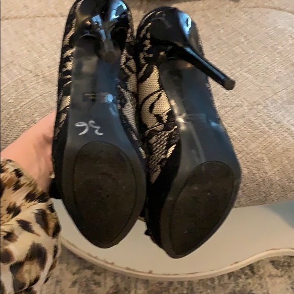 Guess pumps - Picture 2 of 3